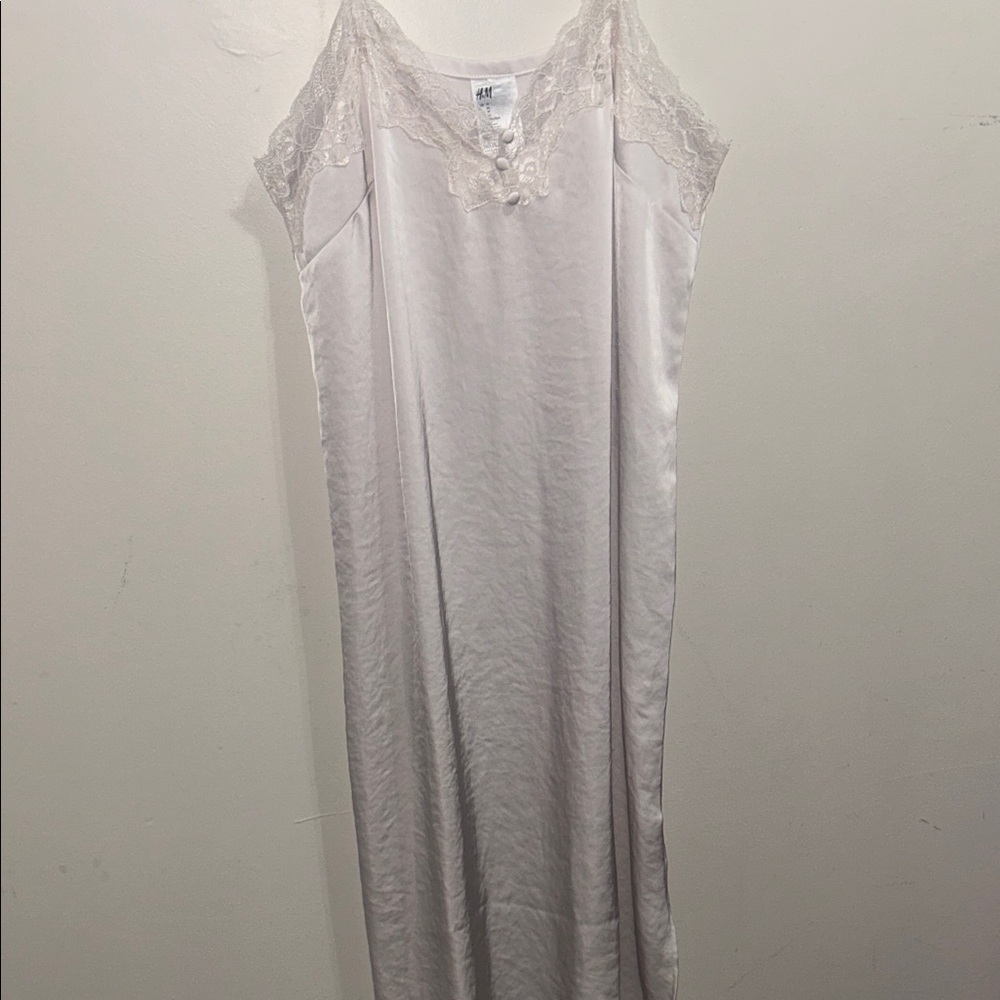 H&M Pale Blush Lace-Trim Satin Slip
